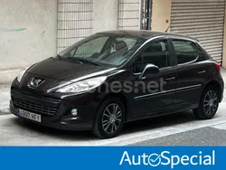 Marrón Usado 2011 Peugeot 207 Active Berlina | 5990 € (Precio justo)