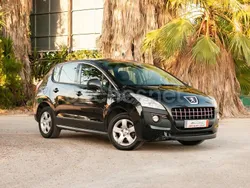 Negro Usado 2013 Peugeot 3008 Active Berlina | 6600 € (Precio justo)