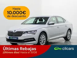 Blanco Usado 2022 Skoda Superb Ambition Berlina | 20.490 € (Precio justo)