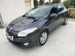 Gris / plata Usado 2013 Renault Mégane III Dynamique Berlina | 4500 € (Buen precio)