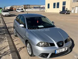 Gris / plata Usado 2006 Seat Ibiza Reference Berlina | 3800 € (Precio justo)