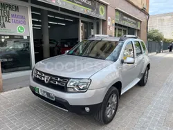 Gris / plata Usado 2015 Dacia Duster Lauréate SUV | 9500 € (Buen precio)
