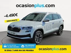 Blanco Nuevo 2025 Skoda Karoq SUV | 32.350 € (Precio justo)
