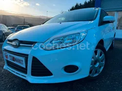 Blanco Usado 2012 Ford Focus Trend Berlina | 6895 € (Precio justo)