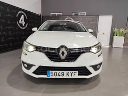 Blanco Usado 2019 Renault Mégane IV Business Berlina | 10.900 € (Precio justo)