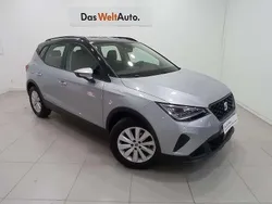 Plateado Usado 2024 Seat Arona Style SUV | 20.390 € (Precio justo)