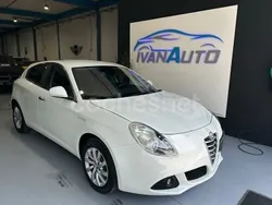 Blanco Usado 2016 Alfa Romeo Giulietta Utilitario | 11.990 €