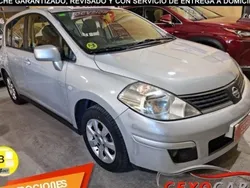 Plateado Usado 2009 Nissan Tiida Tekna Utilitario | 5840 €
