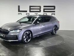 Gris Usado 2025 Skoda Superb SportLine Berlina | 44.499 €