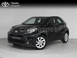 Negro Usado 2024 Toyota Aygo Play Utilitario | 15.990 € (Un poco caro)