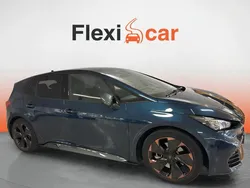 Azul Usado 2022 Cupra Born e-Boost Utilitario | 27.990 € (Un poco caro)