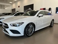 Blanco Nuevo 2025 Mercedes CLA200 Shooting Brake Familiar | 44.900 € (Precio justo)