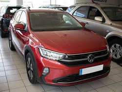 Rojo Usado 2022 VW Taigo Life SUV | 18.560 € (Caro)