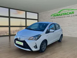 Blanco Usado 2020 Toyota Yaris Hybrid Active Utilitario | 10.909 € (Super precio)