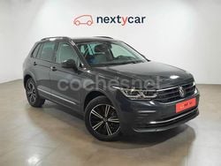 Gris / plata Usado 2023 VW Tiguan Life SUV | 34.900 € (Un poco caro)