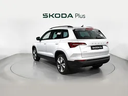 Plateado Usado 2024 Skoda Karoq Selection SUV | 30.300 € (Caro)