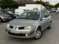 Gris / plata Usado 2006 Renault Mégane GrandTour Dynamique Familiar | 1950 € (Buen precio)