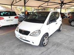 Blanco Usado 2001 Mercedes A160 Classic Monovolumen | 2500 € (Super precio)