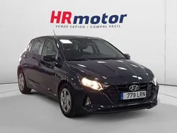 Azul Usado 2021 Hyundai i20 Utilitario | 12.590 € (Un poco caro)