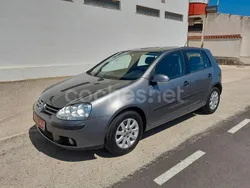 Gris / plata Usado 2006 VW Golf V Trendline Berlina | 6600 € (Precio justo)