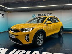 Gris / plata Usado 2023 Kia Stonic SUV | 15.990 € (Buen precio)