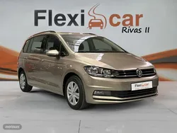 Beige Usado 2018 VW Touran Trendline Monovolumen | 19.890 € (Caro)