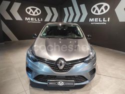 Gris / plata Usado 2023 Renault Clio V Equilibre Berlina | 15.900 € (Precio justo)