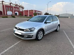 Gris / plata Usado 2014 VW Golf VII Advance Berlina | 13.500 € (Caro)