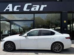 Blanco Usado 2017 Alfa Romeo Giulia Super Berlina | 17.280 € (Precio justo)