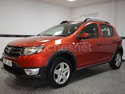 Granate Usado 2015 Dacia Sandero Stepway Utilitario | 7900 € (Precio justo)
