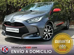 Gris Usado 2021 Toyota Yaris Hybrid Plus Berlina | 18.900 € (Precio justo)