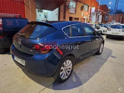 Azul Usado 2011 Opel Astra Excellence Berlina | 4500 € (Precio justo)