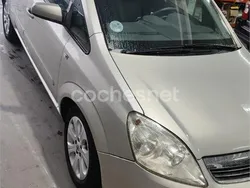 Etiqueta b (amarilla) Usado 2009 Opel Zafira Essentia Monovolumen | 3700 € (Buen precio)