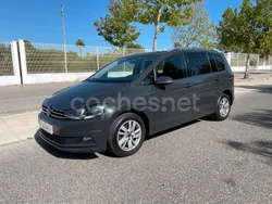 Plateado Usado 2021 VW Touran Advance Monovolumen | 19.900 € (Buen precio)
