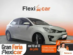 Gris Usado 2022 Kia Rio Berlina | 12.990 € (Precio justo)