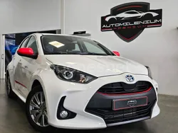 Blanco Usado 2024 Toyota Yaris Hybrid Active Berlina | 22.500 € (Precio justo)