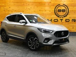 Plateado Usado 2024 MG ZS Luxury Berlina | 18.970 € (Un poco caro)