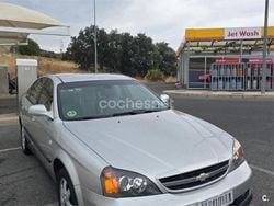 Beige Usado 2005 Chevrolet Evanda CDX Berlina | 2800 €
