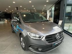 Gris Usado 2024 Mercedes eCitan Familiar | 40.700 €