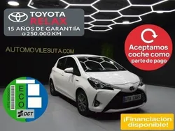 Blanco Usado 2019 Toyota Yaris Hybrid Active Utilitario | 11.999 € (Precio justo)