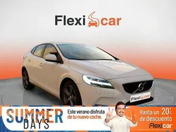 Blanco Usado 2019 Volvo V40 Momentum Familiar | 17.390 € (Precio justo)