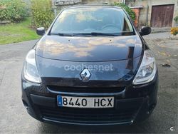 Negro Usado 2011 Renault Clio II Business Berlina | 7950 € (Caro)