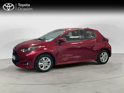 Rojo Usado 2021 Toyota Yaris Edition Berlina | 16.750 € (Precio justo)
