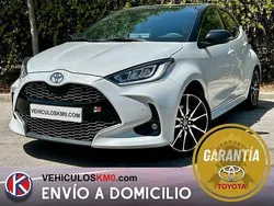 Gris Nuevo 2024 Toyota Yaris Hybrid Plus Berlina | 23.900 € (Precio justo)
