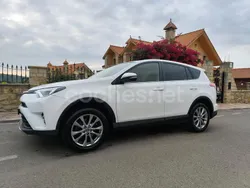 Blanco Usado 2017 Toyota RAV4 Hybrid SUV | 14.990 € (Precio justo)