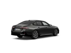 Usado 2025 BMW i5 Comfort Edition Berlina | 54.500 €