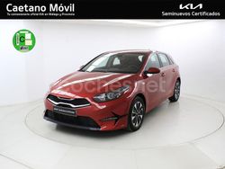 Rojo Usado 2024 Kia Ceed Berlina | 18.990 € (Precio justo)