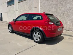 Rojo Usado 2011 Volvo C30 Momentum Utilitario | 7800 €