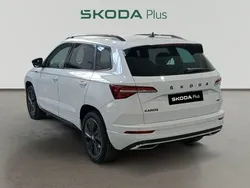Blanco Usado 2023 Skoda Karoq SportLine SUV | 31.290 € (Caro)