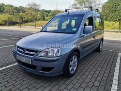 Blanco Usado 2011 Opel Combo Cosmo Monovolumen | 2900 €
